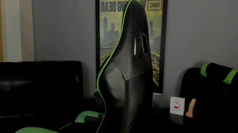 Axel Raven online show from January 2025 04:17:01 PM