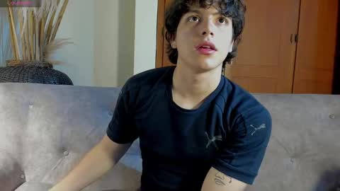 Axel Raven online show from October 2025 04:15:02 PM