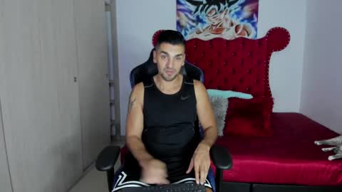Axel online show from May 2026 01:03:01 AM