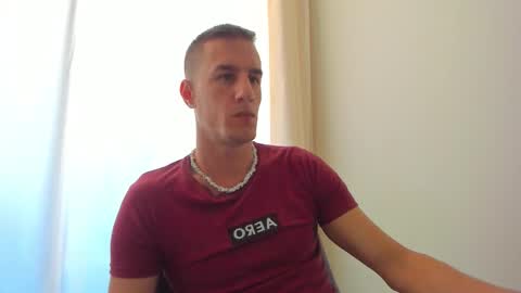 Axl online show from September 2025 10:05:01 AM