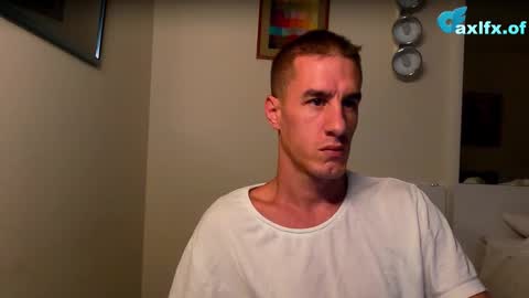 Axl online show from October 2025 02:23:02 AM