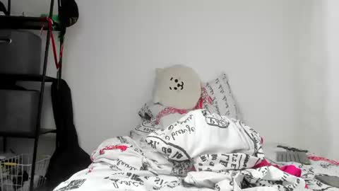 Axel Kush online show from June 2026 12:18:02 PM