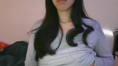 Snapshot of axuepetitt chatting on February 2025 01:52:02 PM axue online show from February 2025 01:52:02 PM