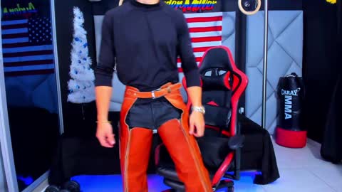 Snapshot of aydenmillerdom chatting on December 2024 04:05:02 AM Ayden Miller online show from December 2024 04:05:02 AM