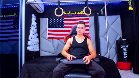 Snapshot of aydenmillerdom chatting on January 2025 12:03:01 PM Ayden Miller online show from January 2025 12:03:01 PM