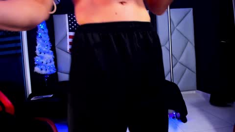 Snapshot of aydenmillerdom chatting on January 2025 10:29:02 PM Ayden Miller online show from January 2025 10:29:02 PM