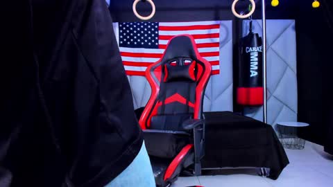 Snapshot of aydenmillerdom chatting on January 2025 01:45:02 AM Ayden Miller online show from January 2025 01:45:02 AM