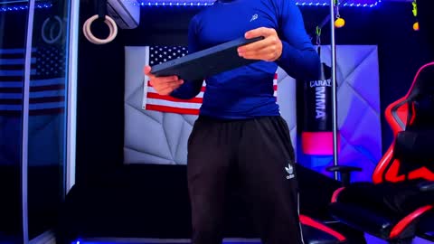 Snapshot of aydenmillerdom chatting on January 2025 03:18:01 PM Ayden Miller online show from January 2025 03:18:01 PM