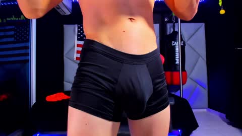 Snapshot of aydenmillerdom chatting on January 2025 07:41:01 AM Ayden Miller online show from January 2025 07:41:01 AM