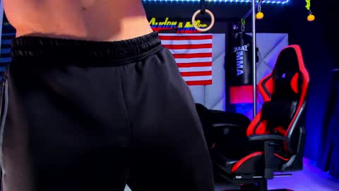 Snapshot of aydenmillerdom chatting on January 2025 12:36:02 AM Ayden Miller online show from January 2025 12:36:02 AM