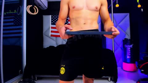 Snapshot of aydenmillerdom chatting on February 2025 04:58:01 PM Ayden Miller online show from February 2025 04:58:01 PM