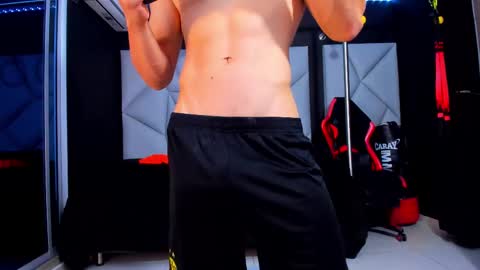 Snapshot of aydenmillerdom chatting on February 2025 01:10:02 PM Ayden Miller online show from February 2025 01:10:02 PM