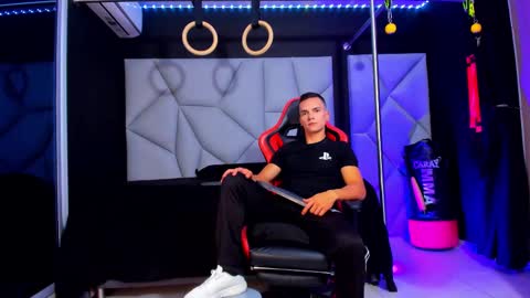 Snapshot of aydenmillerdom chatting on March 2025 02:46:02 AM Ayden Miller online show from March 2025 02:46:02 AM