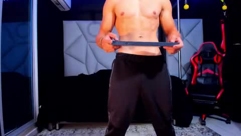 Snapshot of aydenmillerdom chatting on March 2025 02:30:02 PM Ayden Miller online show from March 2025 02:30:02 PM