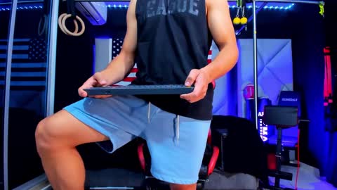 Snapshot of aydenmillerdom chatting on September 2025 02:44:02 AM Ayden Miller online show from September 2025 02:44:02 AM