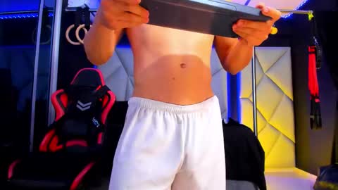 Snapshot of aydenmillerdom chatting on March 2026 03:12:01 AM Ayden Miller online show from March 2026 03:12:01 AM