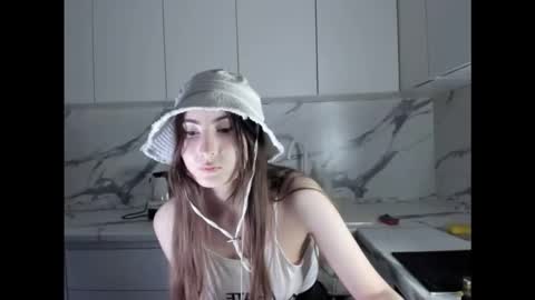 Ayesha online show from January 2026 10:24:02 PM