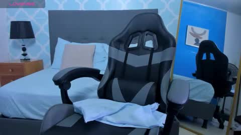 Snapshot of ayla13_ chatting on February 2026 07:40:01 PM Alyda Jaramillo online show from February 2026 07:40:01 PM