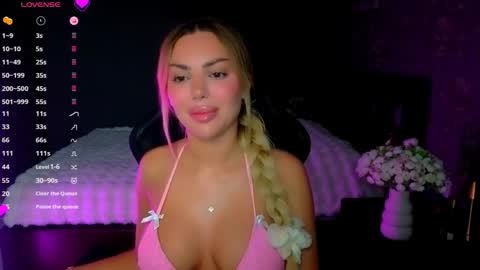  Ayla Demir  online show from May 2026 08:05:02 PM