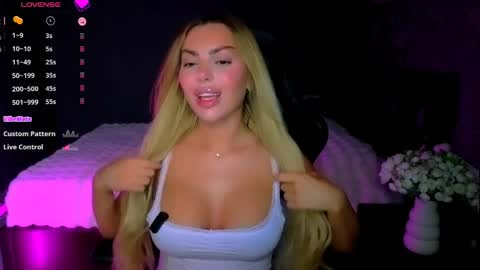  Ayla Demir  online show from May 2026 08:04:02 PM