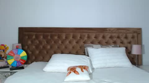 Aylin online show from March 2025 04:43:02 AM