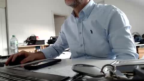 Snapshot of aylinniyerim chatting on November 2025 09:42:01 AM aylinniyerim online show from November 2025 09:42:01 AM