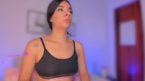 Aylin  online show from February 2026 11:37:02 AM