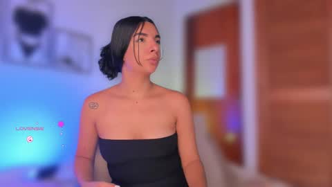 Aylin  online show from February 2026 08:45:02 PM