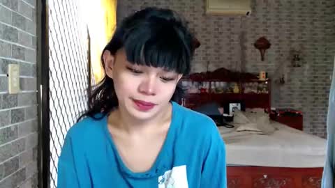 aymkyline online show from December 2025 04:40:02 AM