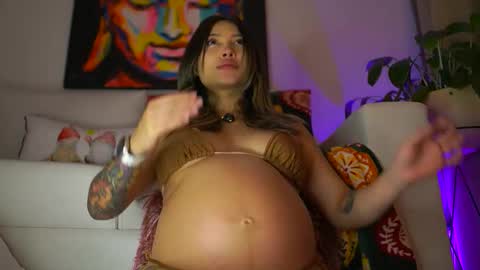 Snapshot of ayralee chatting on November 2025 01:22:01 AM Ayra L online show from November 2025 01:22:01 AM