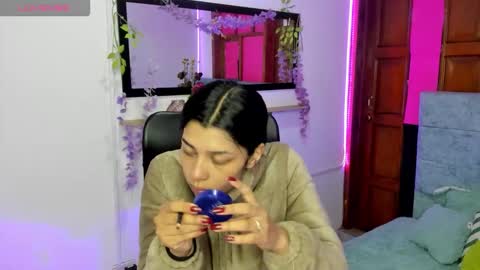 Aysha online show from March 2026 11:41:01 PM