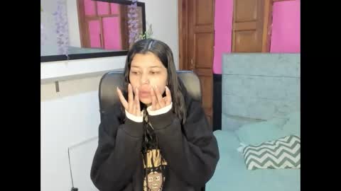 Aysha online show from May 2026 04:28:01 AM