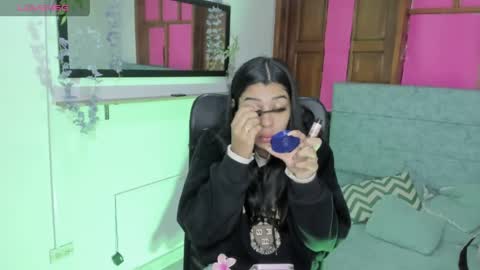 Aysha online show from May 2026 03:25:01 AM