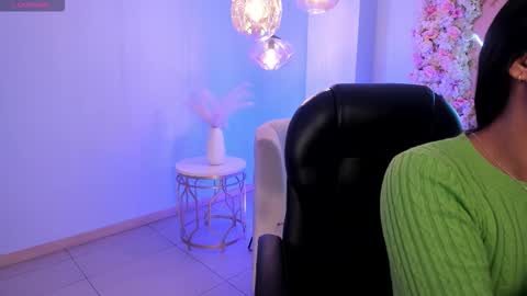 Snapshot of ayshelbrown chatting on October 2025 03:37:01 AM Ayshel online show from October 2025 03:37:01 AM