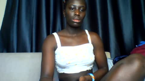 azaelia_iris online show from July 2026 07:50:01 AM