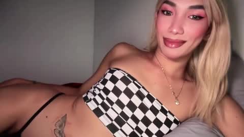 Snapshot of azalea_cum69 chatting on May 2026 05:20:01 PM azalea_cum69 online show from May 2026 05:20:01 PM
