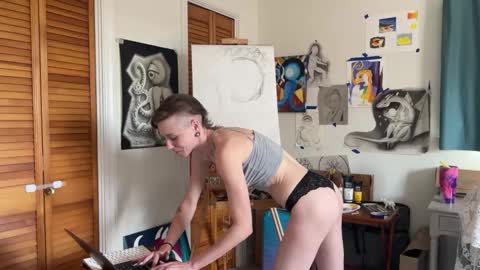 Snapshot of azeraika chatting on December 2025 05:08:02 PM Azerai online show from December 2025 05:08:02 PM