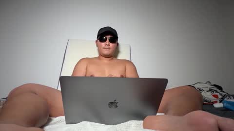 Snapshot of azngoogoo chatting on November 2025 08:41:01 PM azngoogoo online show from November 2025 08:41:01 PM