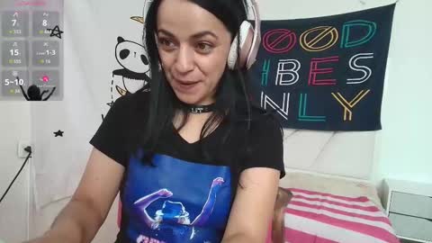 Azucena R online show from March 2026 06:45:02 PM