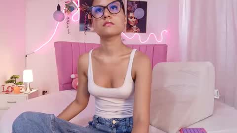 PRINCESS AZUL. online show from May 2026 09:09:01 PM