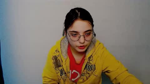 azumi_chan_ online show from January 2026 09:35:02 AM