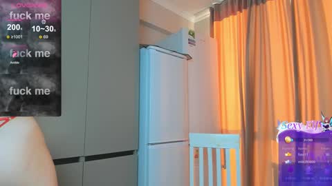 azure_moon online show from December 2024 10:26:02 AM