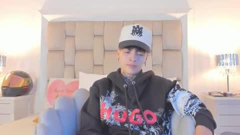 Anny online show from October 2025 11:54:02 AM