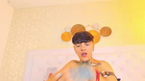 Anny online show from November 2025 04:10:02 AM