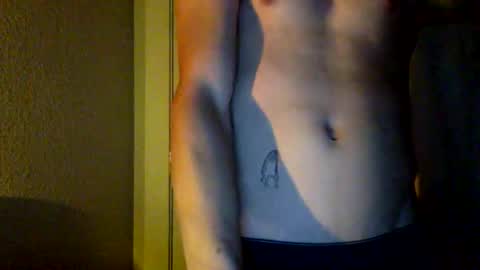 Snapshot of b4nnysturntoo chatting on December 2024 10:02:02 PM b4nnysturntoo online show from December 2024 10:02:02 PM