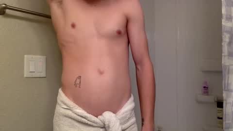 Snapshot of b4nnysturntoo chatting on December 2024 10:44:02 PM b4nnysturntoo online show from December 2024 10:44:02 PM