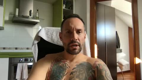 Snapshot of babakeror chatting on May 2026 05:09:02 PM BKR online show from May 2026 05:09:02 PM