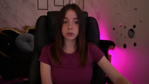 Snapshot of babe_dollie chatting on May 2026 06:43:01 AM Babe online show from May 2026 06:43:01 AM