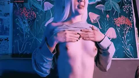 babe_moister online show from September 2025 09:22:01 AM