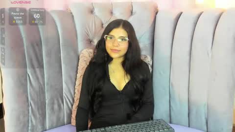 Snapshot of babe_vennus chatting on May 2026 01:57:16 AM Venus online show from May 2026 01:57:16 AM